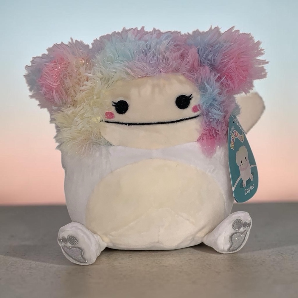 Squishmallows Zaylee Bigfoot Plush 8” Rainbow Hair NWT Super Cute